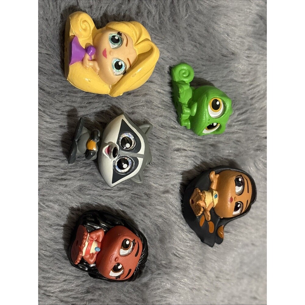 Disney Doorables Lot Of 5 Mixed Tangled rapunzel Pocahontas Pascal Meeko Moana
